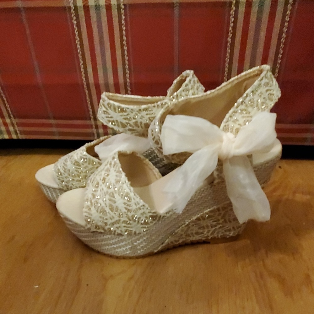 Glitter wedges